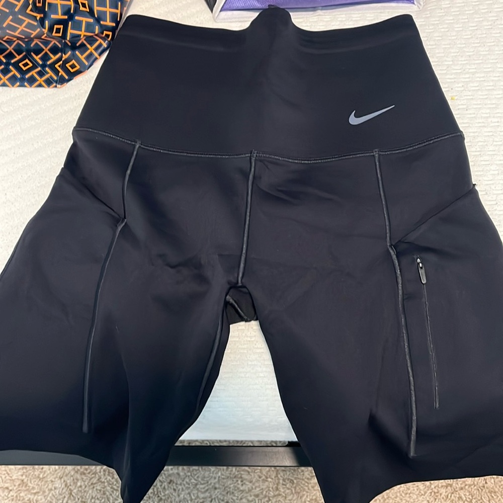 Black Nike shorts for runners NO TAG BUT NEVER WEAR IT
